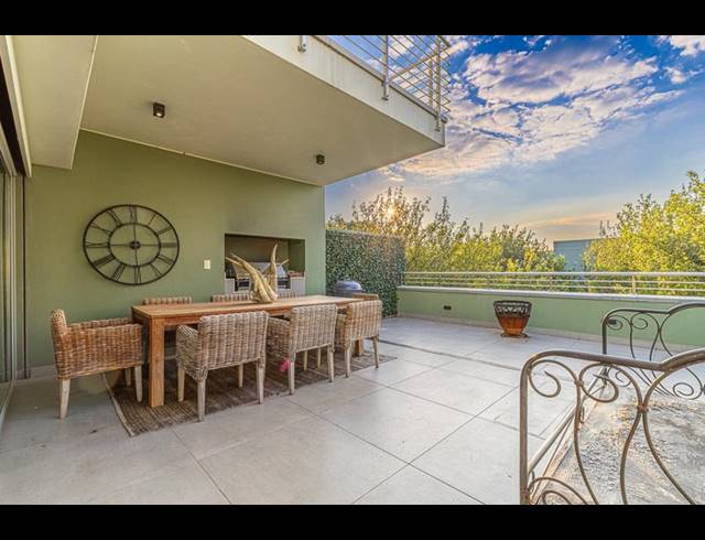 3 BEDROOM TOWNHOUSE FOR SALE IN CRAIGHALL PARK